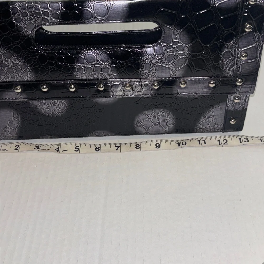 CAPIZ BRAND BLACK GRAY/SILVER HAND BAG/CLUTCH PATENT LEATHER FAUX SKIN STUDDED